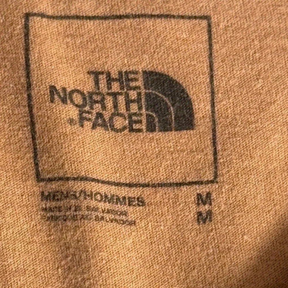 The North Face Mens Long Sleeve Tee Brown Graphic Logo Shirt‎ Medium M